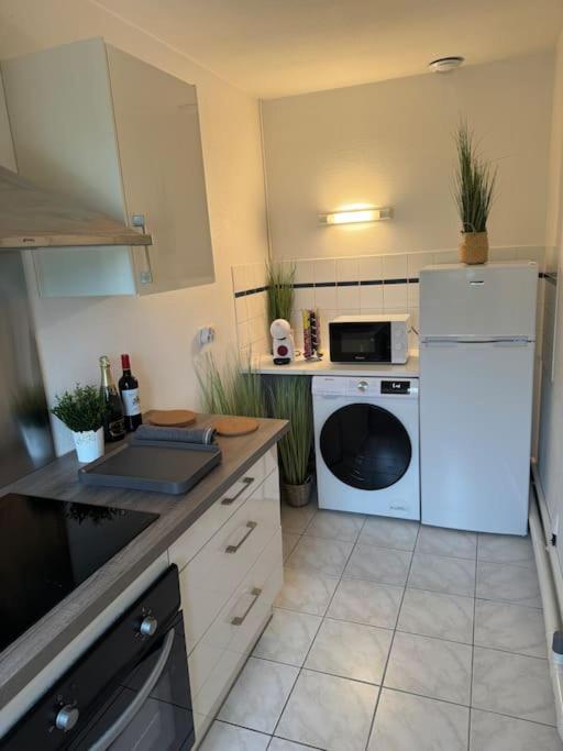 Appartement Confort Et Balcon Ludon-Medoc Экстерьер фото
